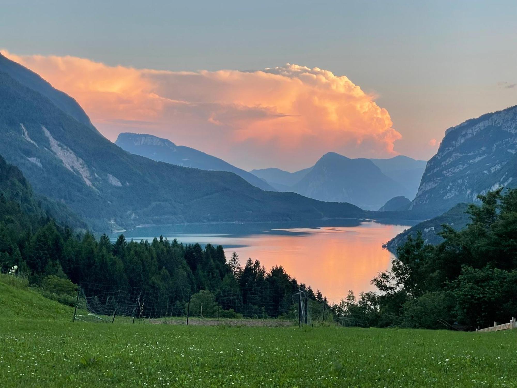 Agriturismo Ai Castioni Molveno Exteriör bild